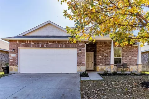814 Underhill Dr, Arlington, TX 76002