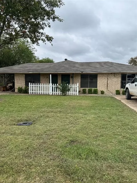 120 Redbud St, Waxahachie, TX 75165