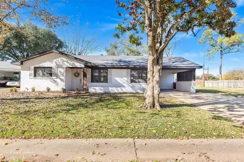 2050 Lovers Ln, Shreveport, LA 71105