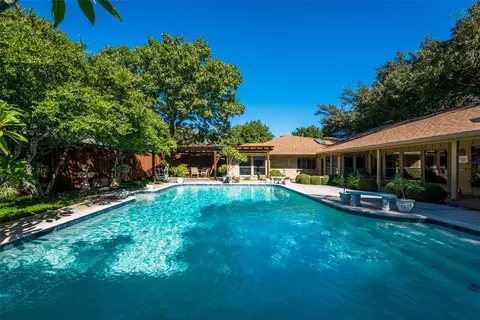 7702 Lone Moor Cir, Dallas, TX 75248