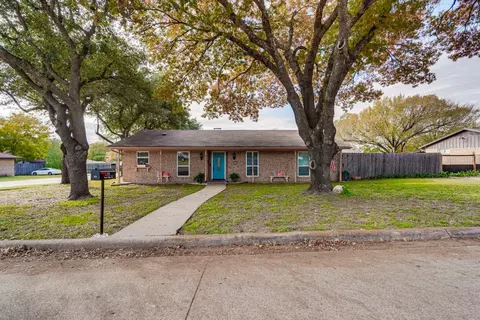 101 N Valley St, Red Oak, TX 75154