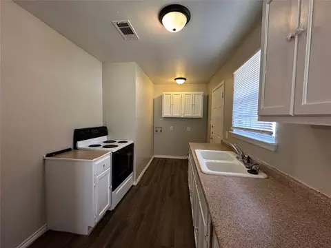104 Prospect, Denison, TX 75021 photo 4