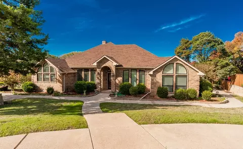 807 Tangle Way Ct, Cedar Hill, TX 75104