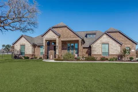 332 Oak Meadow Ln, Weatherford, TX 76085