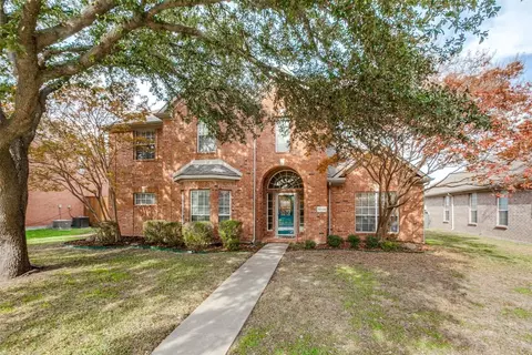5709 Kensington Dr, Richardson, TX 75082