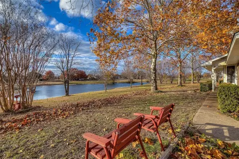 100 Jackson St, Leonard, TX 75452