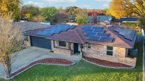 209 Primrose Hl, Euless, TX 76039 photo 21