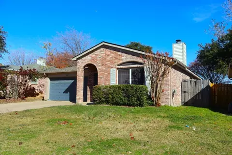 5828 Heatherglen Ter, Fort Worth, TX 76179