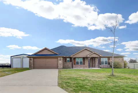189 Hillcrest Ln, Decatur, TX 76234