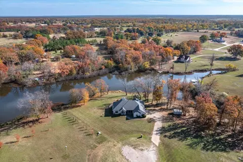 230 Vz County Road 1833, Grand Saline, TX 75140