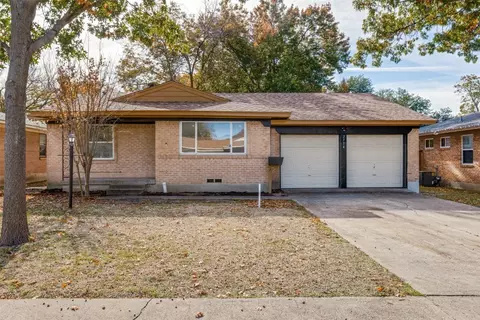 2334 Hillsboro Ave, Dallas, TX 75228