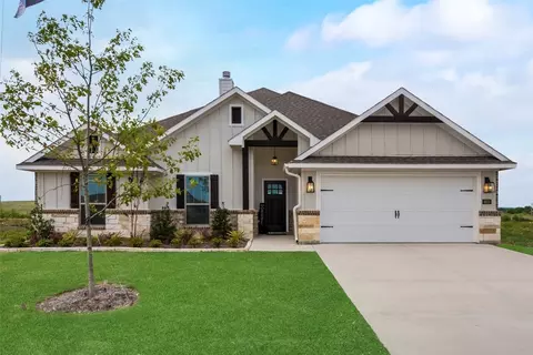 4208 Kristoff Ln, Sanger, TX 76266