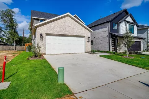 4506 Hogans Alley Dr, Arlington, TX 76001