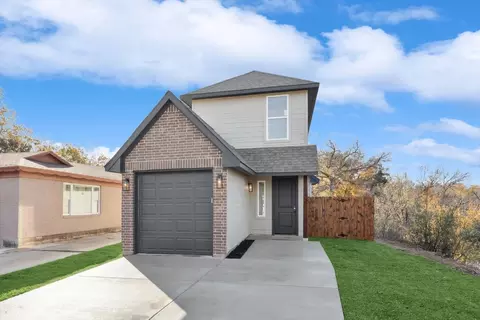 5300 Fossil Dr, Haltom City, TX 76117
