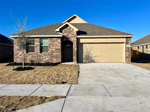 916 Dustwood Dr, Fort Worth, TX 76052