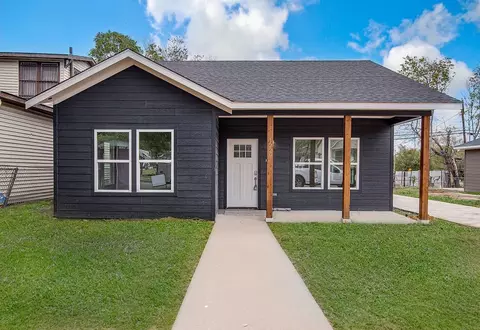 1229 E Cannon St, Fort Worth, TX 76104