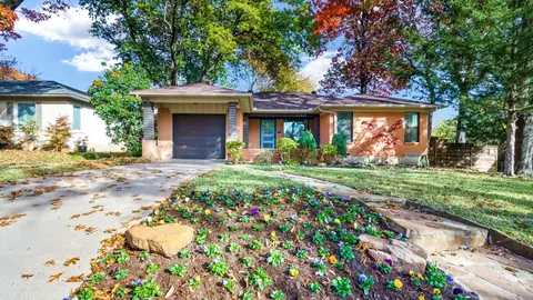 11614 Lochwood Blvd, Dallas, TX 75218