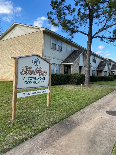 1905 W Morton St #28, Denison, TX 75020