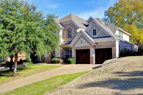 2726 Fountain View Blvd, Cedar Hill, TX 75104