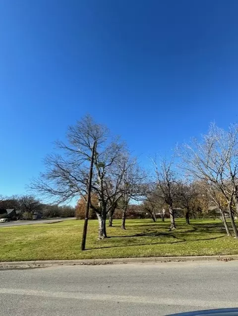 1818 S Montgomery St, Sherman, TX 75090