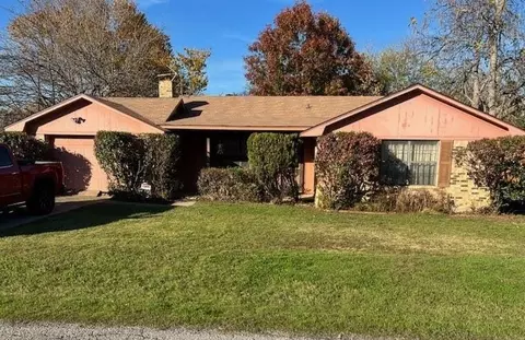 605 Glen Rhea Dr, Lake Dallas, TX 75065