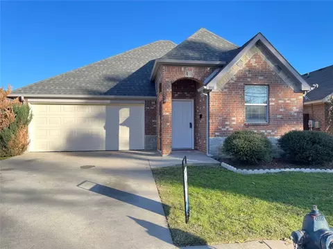 1808 Rose St, Irving, TX 75061