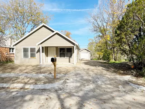 1233 Bessie St, Fort Worth, TX 76104