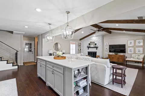 617 E Spring Valley Rd, Richardson, TX 75081 photo 9