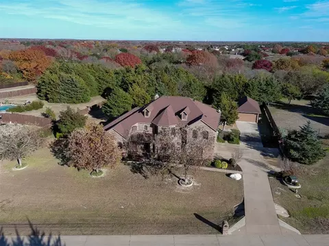 5062 Carlton Pkwy, Waxahachie, TX 75165