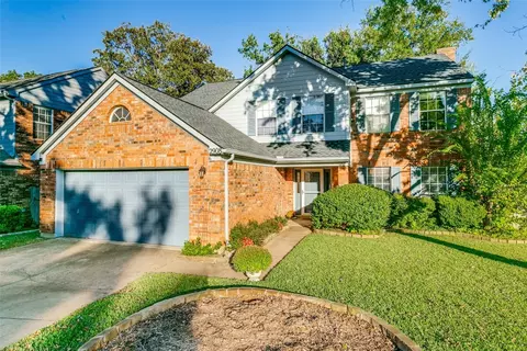 2908 Golden Rod Ct, Bedford, TX 76021