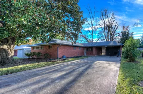 3309 Surrey Rd, Shreveport, LA 71105