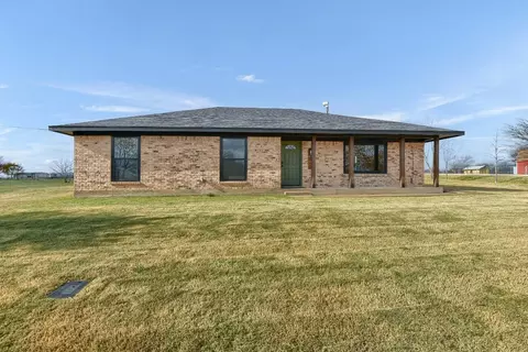2900 S Rolling Hills Dr, Sherman, TX 75092