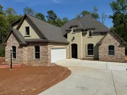 810 Grey Fox Cir, Haughton, LA 71037