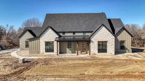 620 Latigo Ct, Weatherford, TX 76088