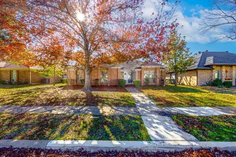 2530 Meadowridge Dr, Garland, TX 75044