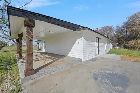 8610 Lavender Rd, Springtown, TX 76082 photo 21