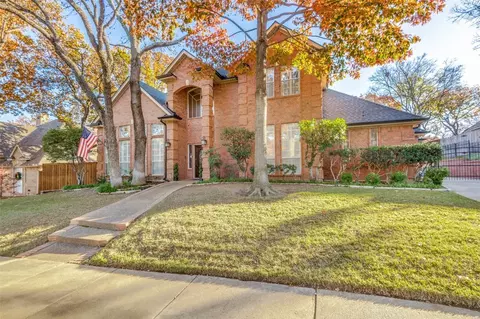 922 Ridge Ct, Keller, TX 76248