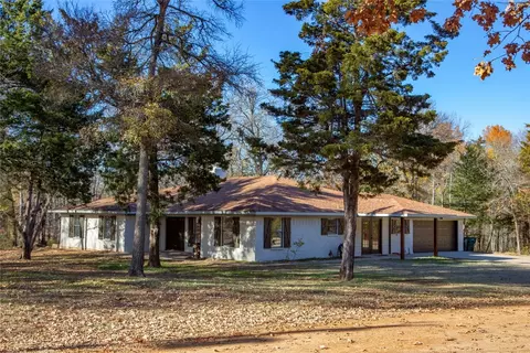 7090 Sesame St, Paris, TX 75462