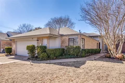 14709 Le Grande Dr, Addison, TX 75001