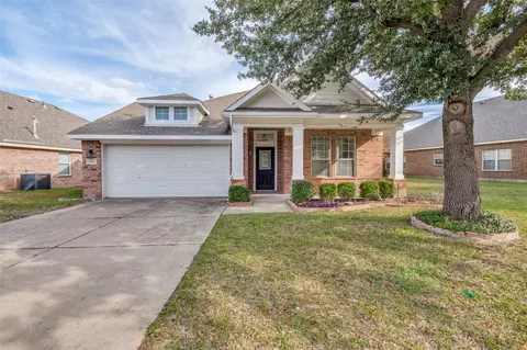 934 Sagebrush Trl, Duncanville, TX 75137