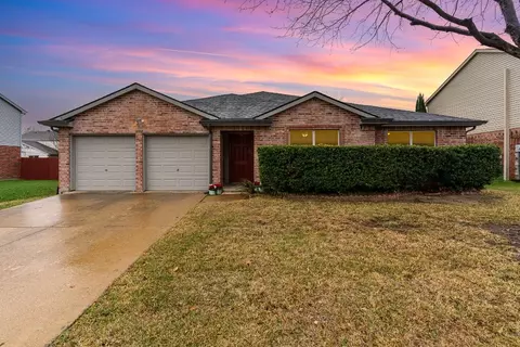1008 Lake Trail Dr, Little Elm, TX 75068