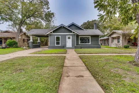 206 Bellevue Dr, Cleburne, TX 76033