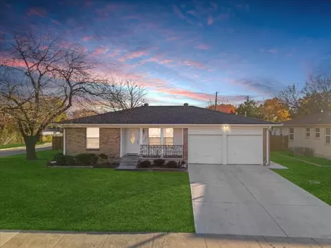 1120 Noble Ave, Carrollton, TX 75006