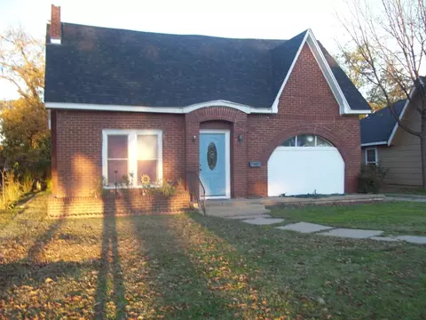 1812 4th St, Brownwood, TX 76801
