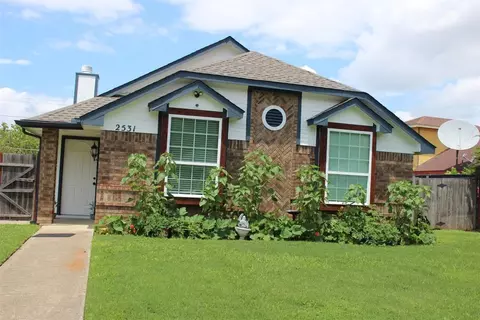 2531 Eastern Oaks Dr, Dallas, TX 75227