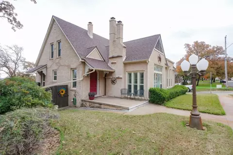 2319 Morningside Dr, Mineral Wells, TX 76067