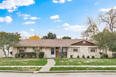 2431 Viva Dr, Mesquite, TX 75150