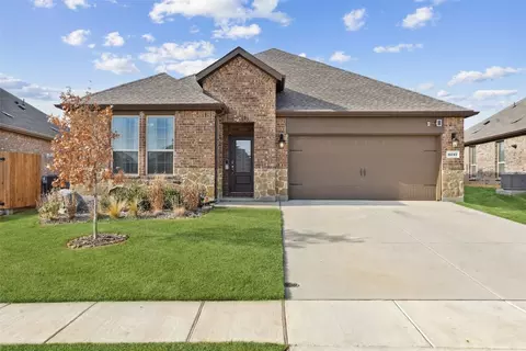 3247 Texas Trl, Aubrey, TX 76227