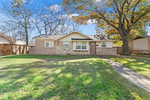3200 18th St, Plano, TX 75074
