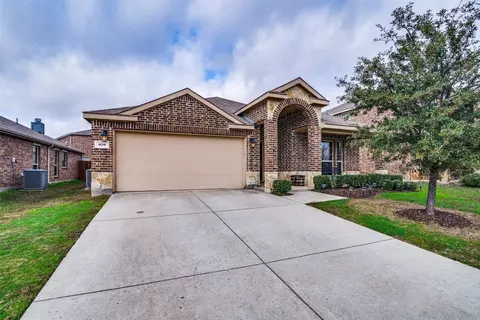 970 Llano Dr, Aubrey, TX 76227